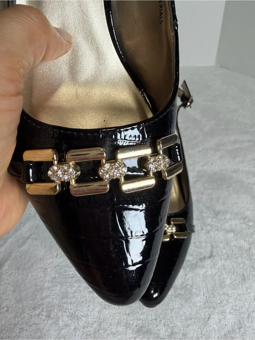 Karen Scott Black Patent Slingback Heels with Gold Accent Size 7